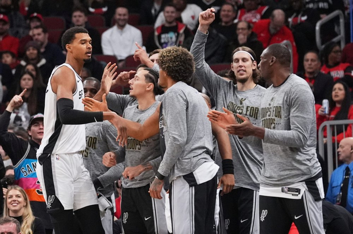 巴塞罗那迎NBA常规赛关键赛,集结日绝杀压哨,管理层满意,轮换策略成焦点的简单介绍 巴塞罗那迎NBA常规赛关键赛,集结日绝杀压哨,管理层满意,轮换策略成焦点的简单介绍