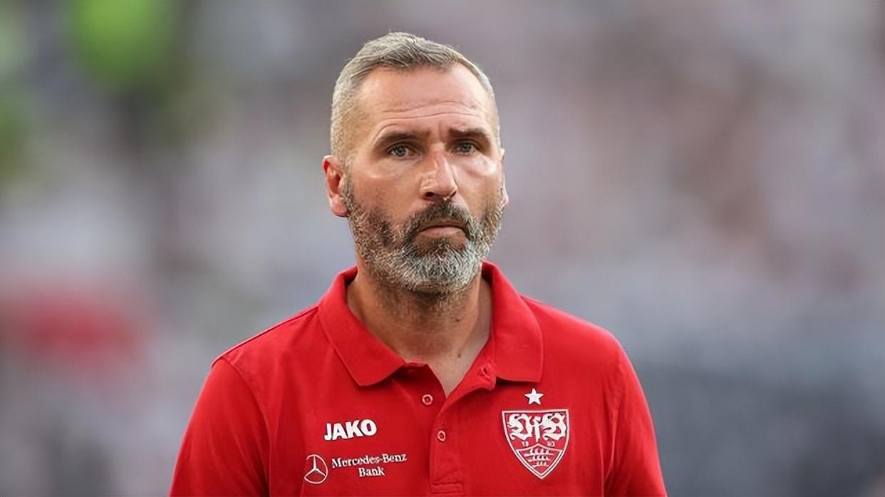 九游娱乐 -包含斯图加特训练开放日；集结日状态回暖引欢呼；德国杯在即；细节决定成败的词条