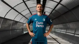 九游网页版 -关于费耶诺德训练开放日，今晨主帅复盘引欢呼，西甲在即，资深球员宣示担当的信息